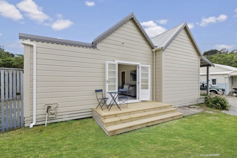 Photo of property in 41a Happy Valley Road, Owhiro Bay, Wellington, 6023