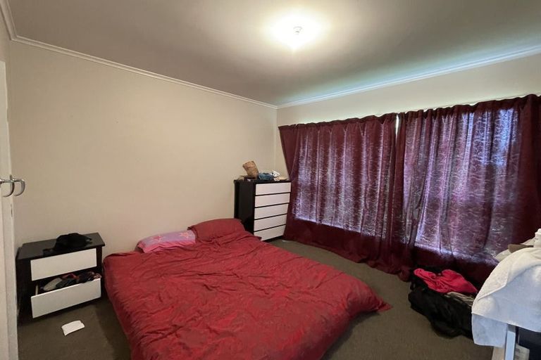 Photo of property in 19a Rodney Street, Howick, Auckland, 2014