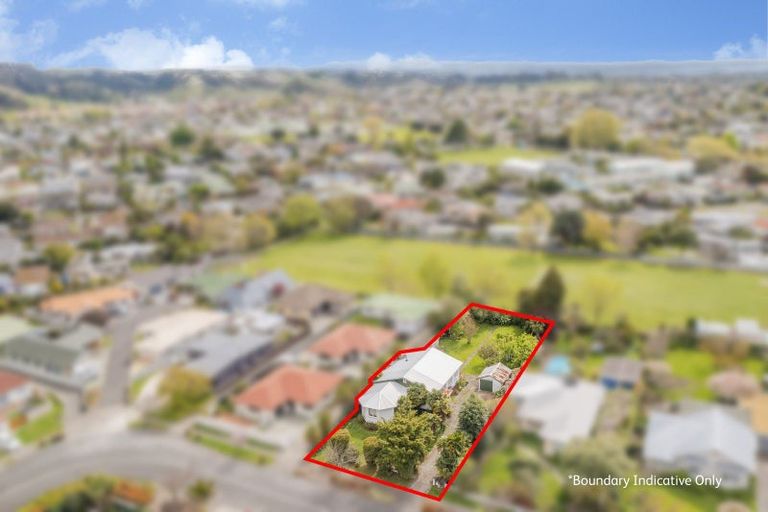 Photo of property in 11 Moeller Street, Taradale, Napier, 4112