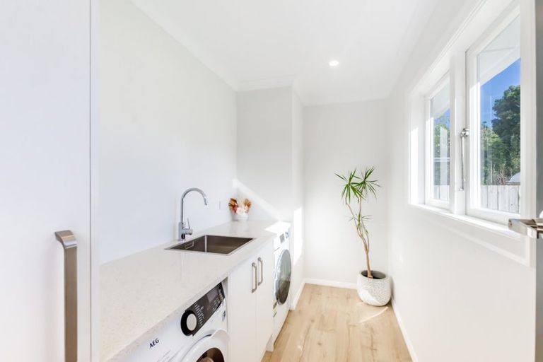 Photo of property in 33 Atmore Avenue, Otaki, 5512