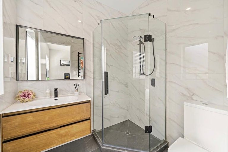 Photo of property in 30b Francis Street, Hauraki, Auckland, 0622