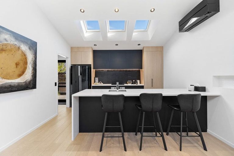 Photo of property in 30 Muster Road, Jacks Point, 9371