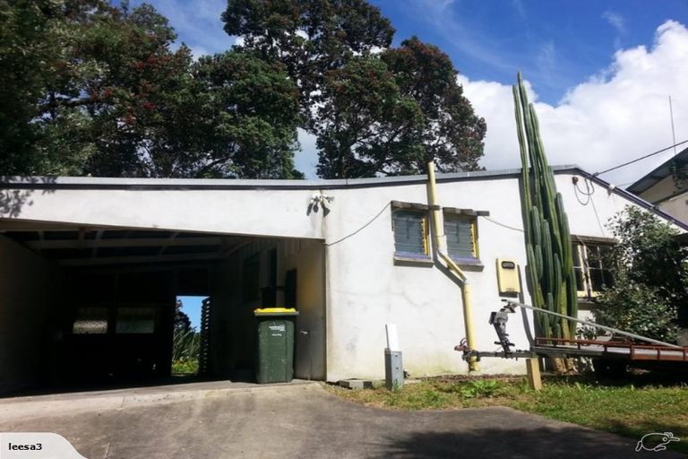 Photo of property in 195 Motutara Road, Muriwai, Waimauku, 0881