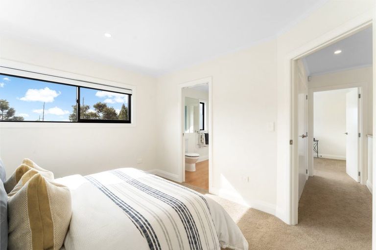 Photo of property in 12 Sunnyvale Road, Waitakere, Auckland, 0614