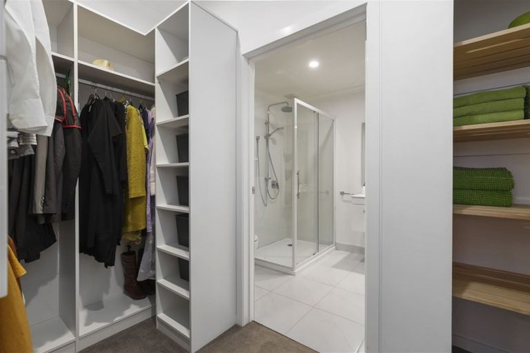 Photo of property in 1/2 Shakespeare Avenue, Enderley, Hamilton, 3214