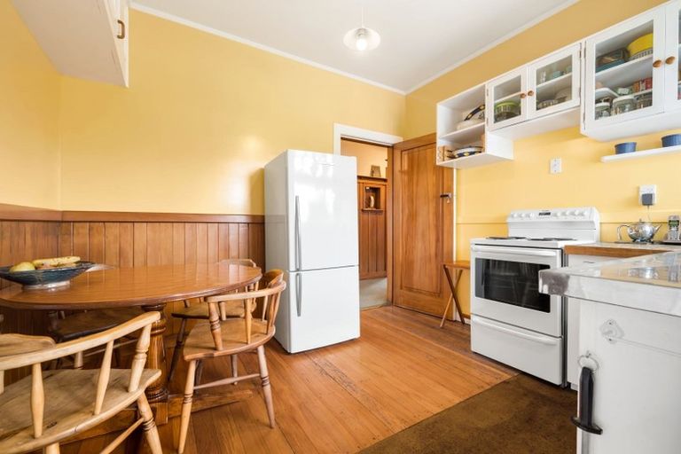 Photo of property in 162 Weston Road, St Albans, Christchurch, 8052