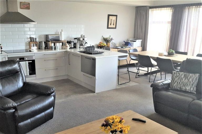 Photo of property in 4/25 Thackeray Street, Hamilton Lake, Hamilton, 3204