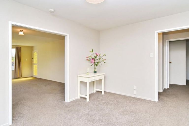 Photo of property in 1/73 Sabys Road, Halswell, Christchurch, 8025