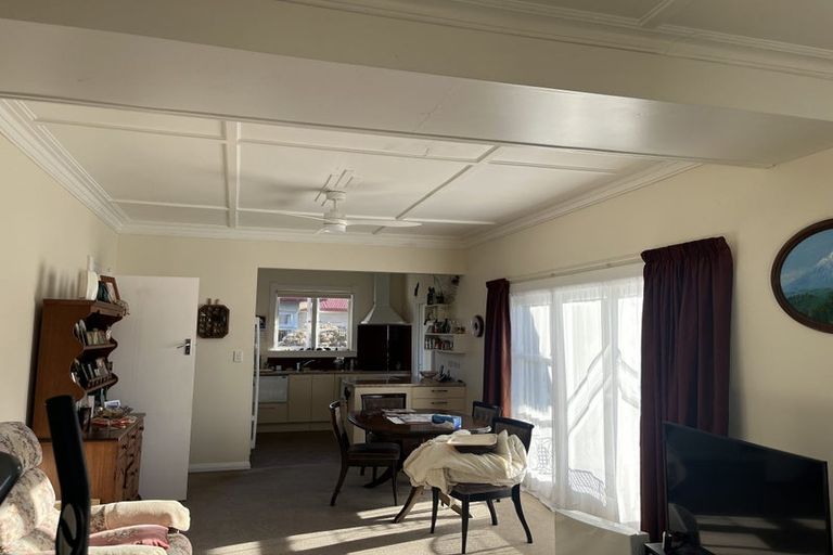 Photo of property in 75 Dixon Avenue, Hawera, 4610