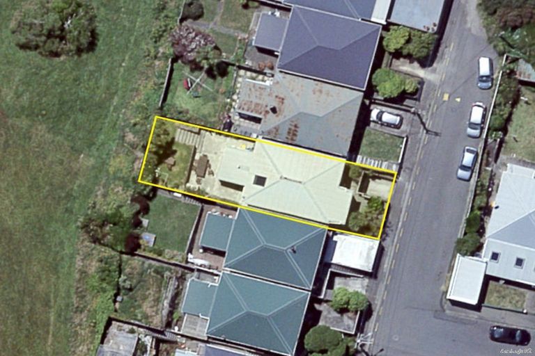 Photo of property in 9 Torquay Terrace, Newtown, Wellington, 6021