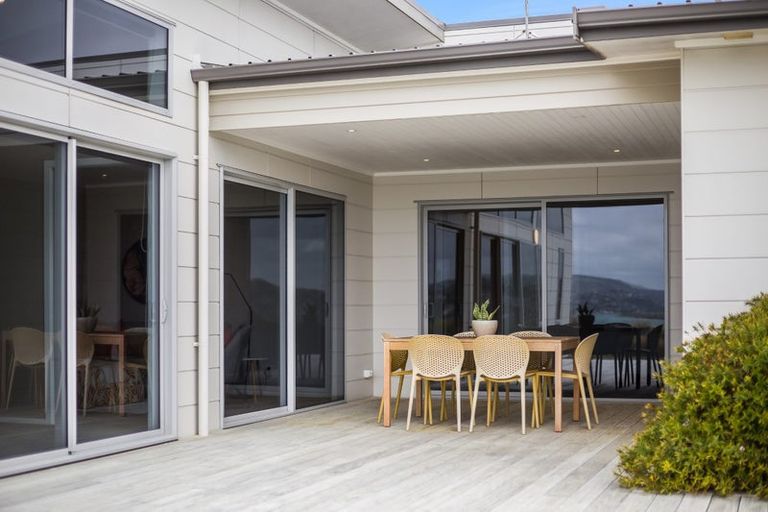 Photo of property in 15 Sue Dow Lane, Aotea, Porirua, 5024