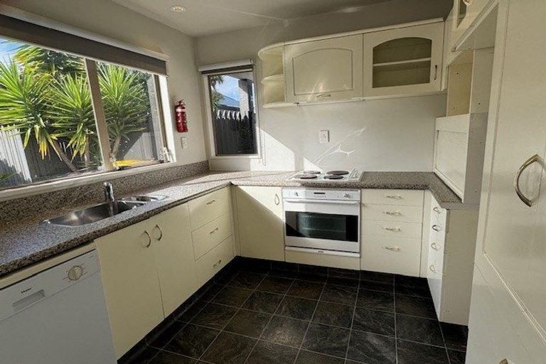 Photo of property in 591b Barbadoes Street, Edgeware, Christchurch, 8013