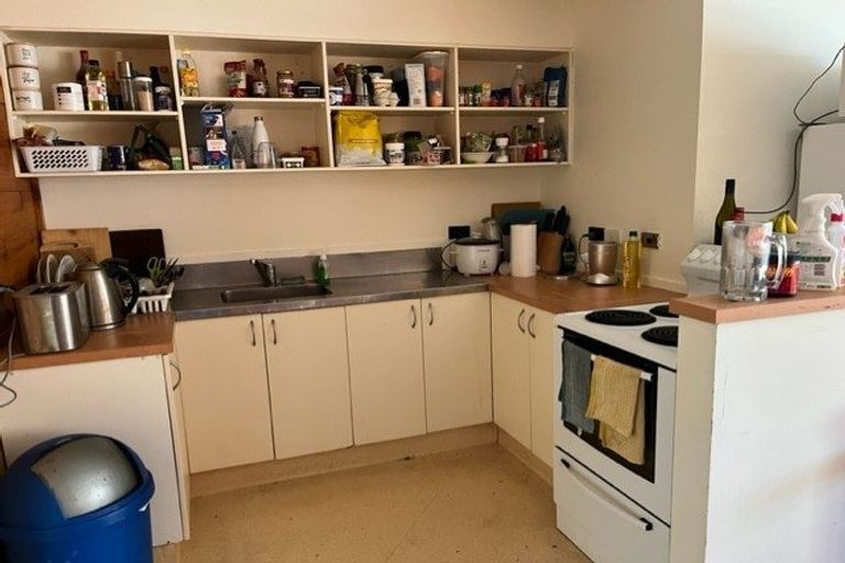 Photo of property in Drummond Street Flats, 21/19 Drummond Street, Mount Cook, Wellington, 6021