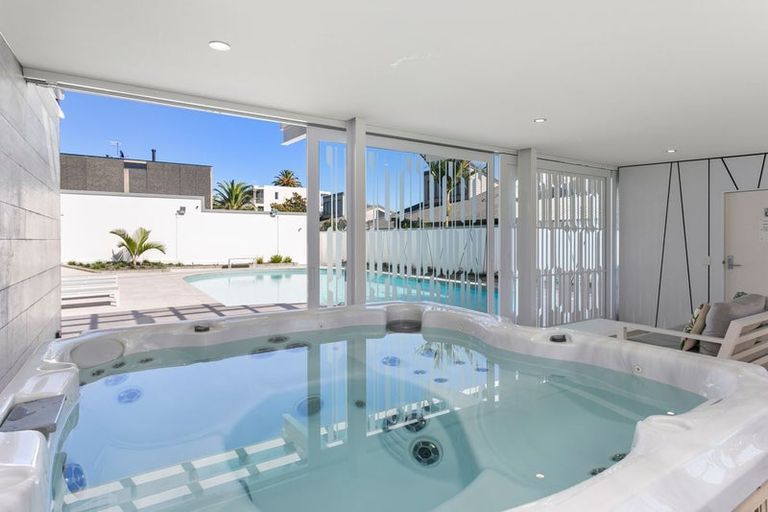 Photo of property in Shangri La Apartments, 6/97 Jervois Road, Herne Bay, Auckland, 1011