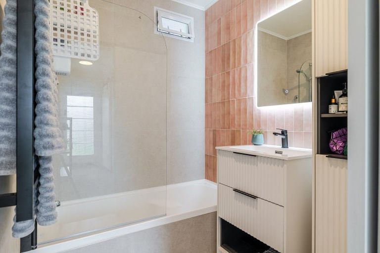 Photo of property in 1 Edward Street, Pahiatua, 4910