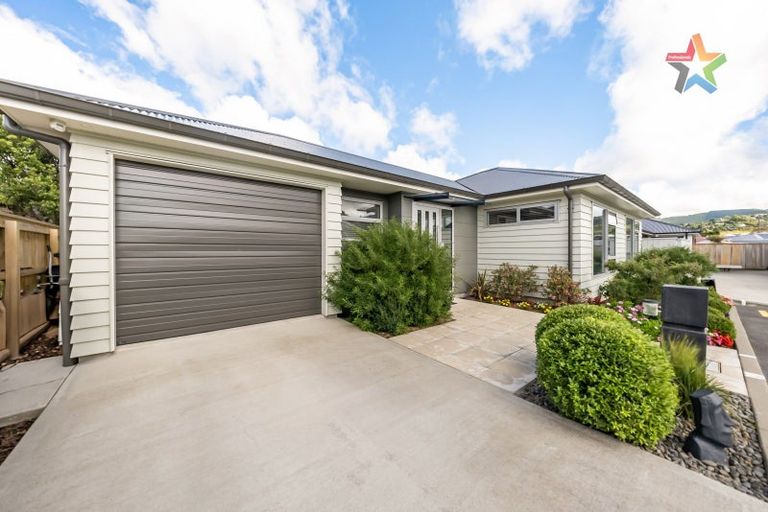Photo of property in 5 Tarata Lane, Avalon, Lower Hutt, 5011