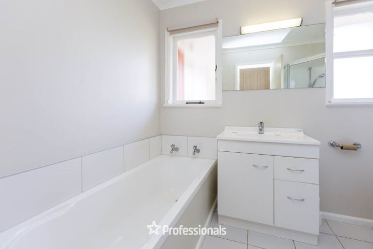 Photo of property in 10 Cecil Street, Clouston Park, Upper Hutt, 5018