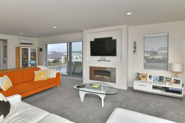 Photo of property in 15 Aroha Street, Pegasus, 7612