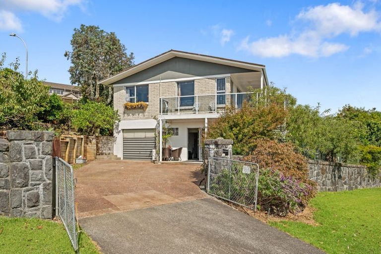 Photo of property in 30 Evelyn Road, Cockle Bay, Auckland, 2014