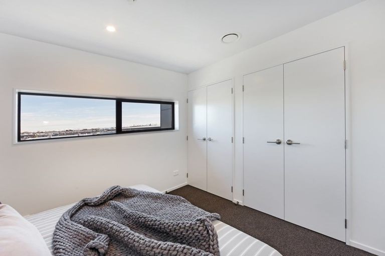 Photo of property in 2/4 Waverley Street, Sydenham, Christchurch, 8023