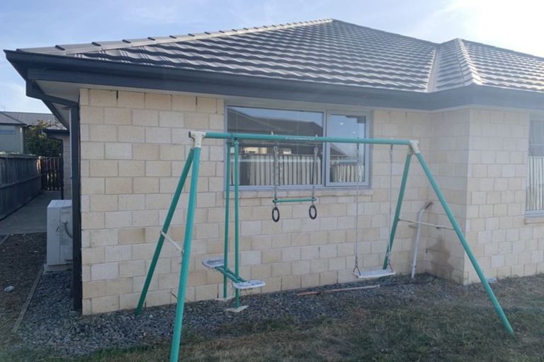 Photo of property in 15 Cognac Drive, Yaldhurst, Christchurch, 8042