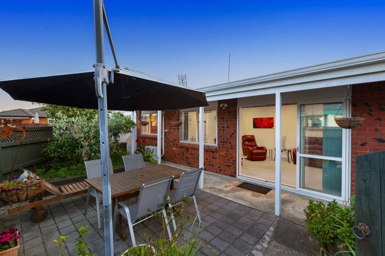 Photo of property in 2/8 Riverside Road, Orewa, 0931