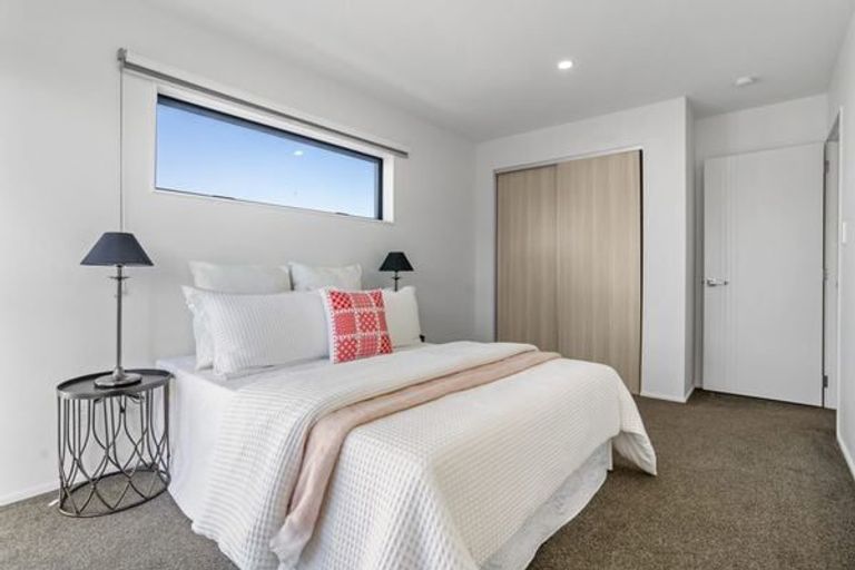 Photo of property in 27 Lili Chen Way, Mangere Bridge, Auckland, 2022