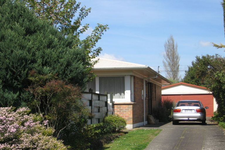 Photo of property in 16 Totaravale Street, Pukehangi, Rotorua, 3015