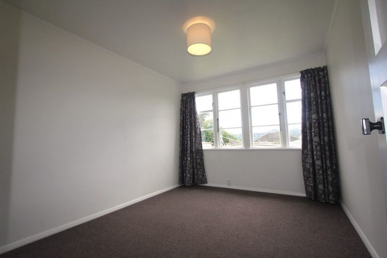 Photo of property in 90 Wilkie Crescent, Naenae, Lower Hutt, 5011