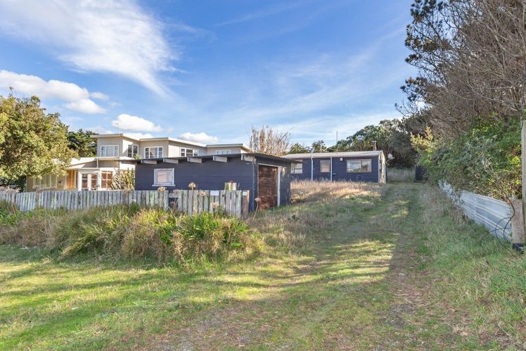 Photo of property in 30 Hunia Terrace, Himatangi Beach, Foxton, 4891