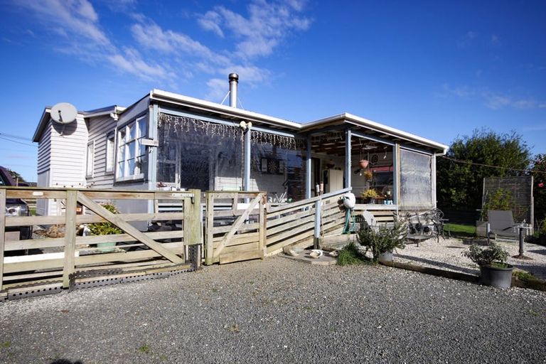 Photo of property in 15 Porritt Street, Ruawai, 0530