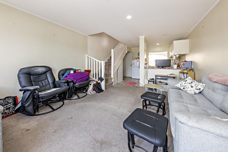 Photo of property in 6/77 Saint George Street, Papatoetoe, Auckland, 2025