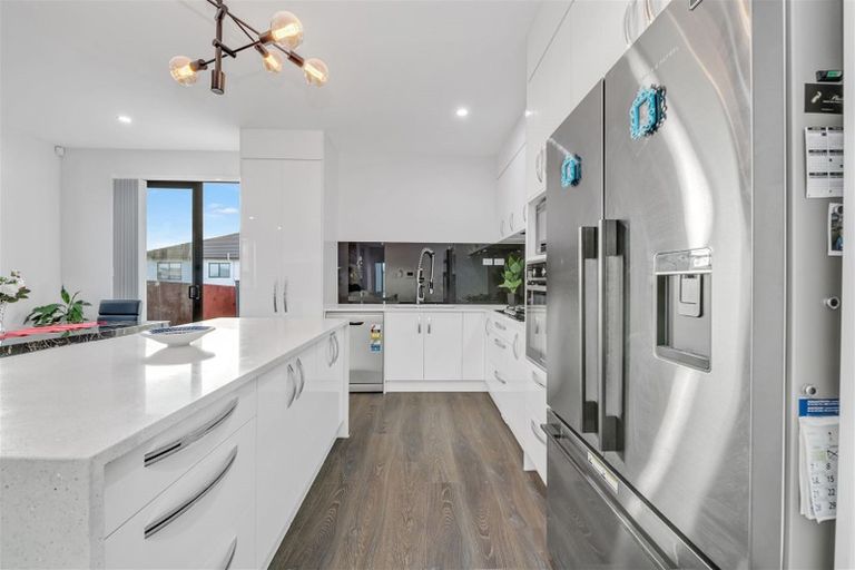 Photo of property in 32 Nola Dawn Avenue, Papakura, 2110