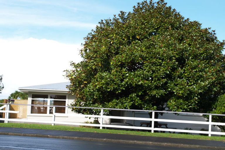 Photo of property in 28 Ridge Road, Howick, Auckland, 2014