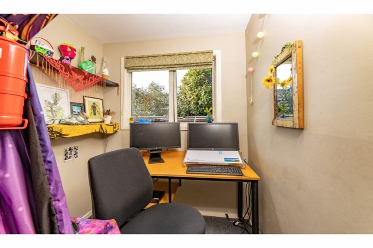 Photo of property in 72 Wingate Street, Redwood, Christchurch, 8051