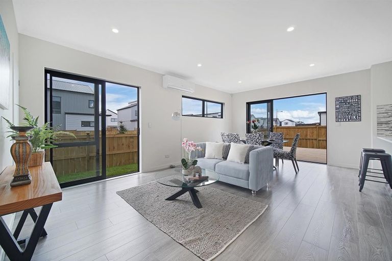 Photo of property in 44 Kairakau Street, Papakura, 2110