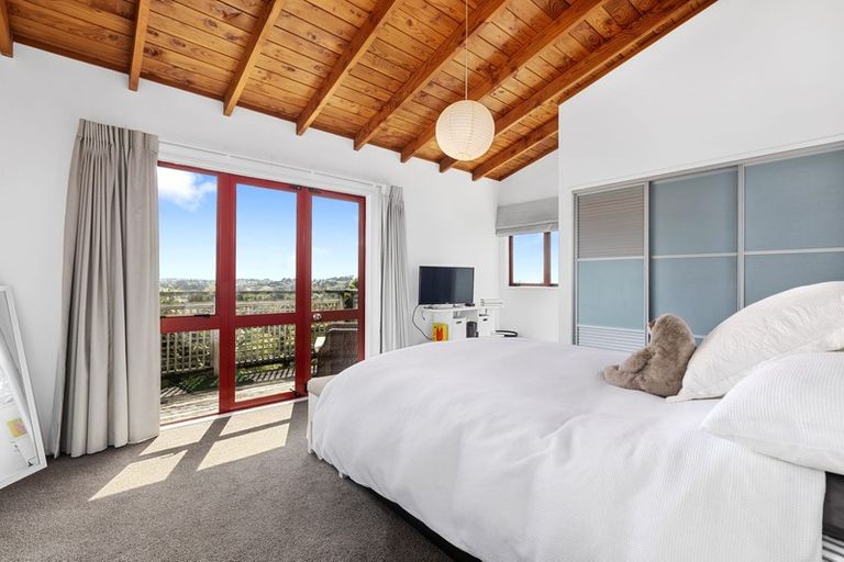 Photo of property in 4/149a Mokoia Road, Birkenhead, Auckland, 0626