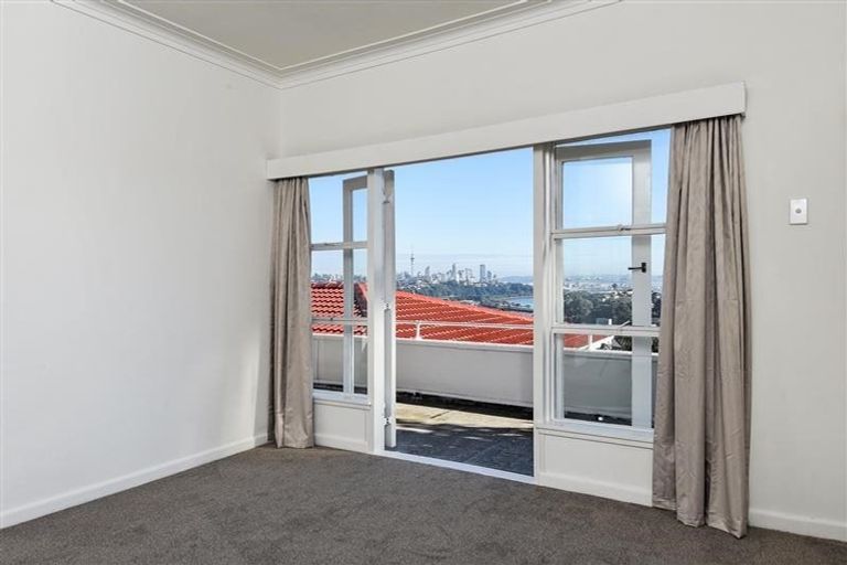 Photo of property in 13 Sudeley Street, Orakei, Auckland, 1071