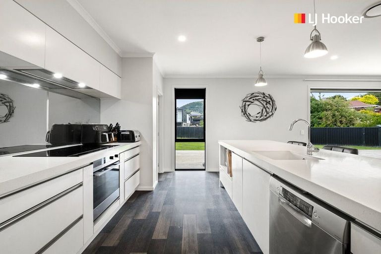 Photo of property in 32 Calluna Crescent, Mosgiel, 9024