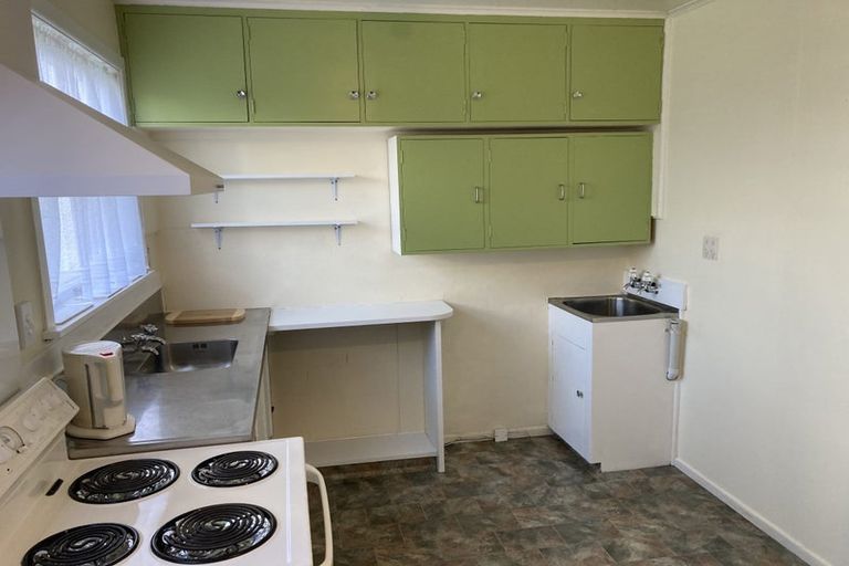 Photo of property in Shakespeare Flats, 8/48 Merton Street, Trentham, Upper Hutt, 5018