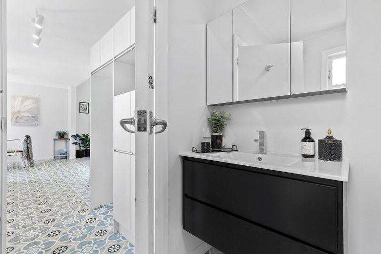 Photo of property in 20 Emmett Street, Newtown, Wellington, 6021