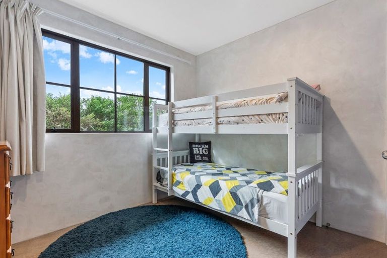 Photo of property in 157 Point View Drive, East Tamaki Heights, Auckland, 2016