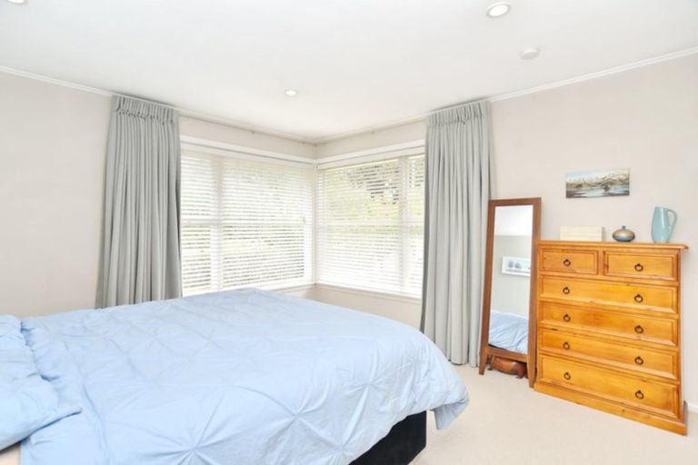 Photo of property in 30 Sevenoaks Drive, Bryndwr, Christchurch, 8053