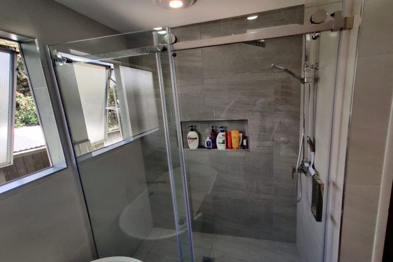 Photo of property in 18 Lipton Grove, Opaheke, Papakura, 2113