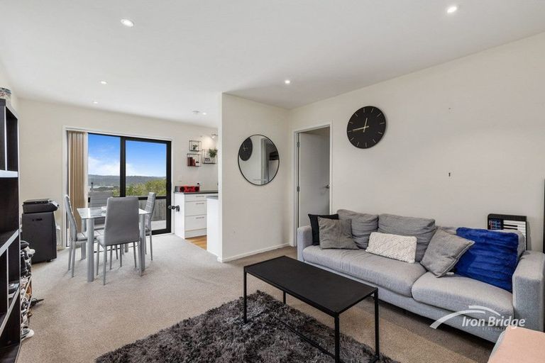 Photo of property in 166 Sunset Road, Unsworth Heights, Auckland, 0632