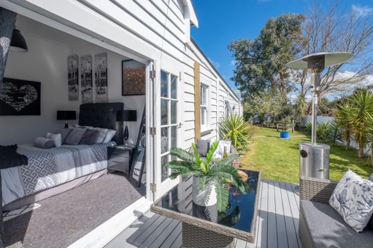 Photo of property in 3 Preston Street, Eltham, 4322