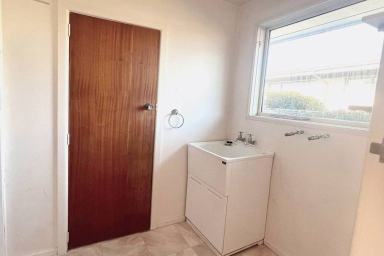 Photo of property in 50 Glenharrow Avenue, Avonhead, Christchurch, 8042