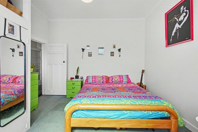 Photo of property in 10 Greenfield Street, Hector, 7822