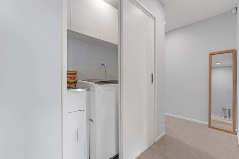 Photo of property in 9d Epping Road, Henderson, Auckland, 0610