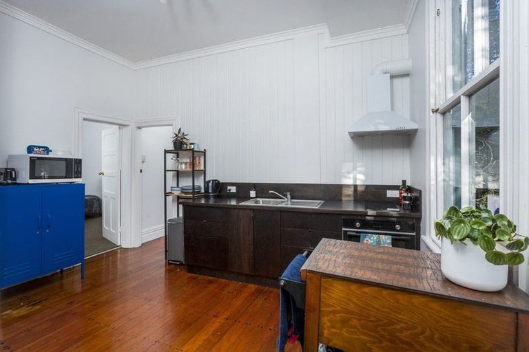 Photo of property in 178 Hinemoa Street, Birkenhead, Auckland, 0626